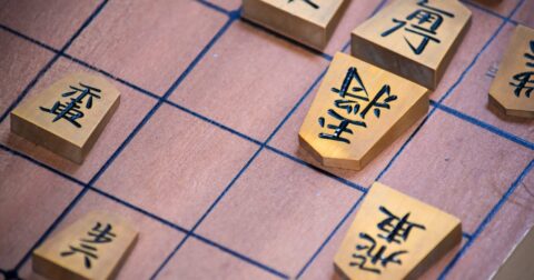 「次の勝ち」にこだわるマネージャーが、じつは最も危ない。藤井聡太の思考から学ぶ「強くなる戦略」 – 戦略のデザイン