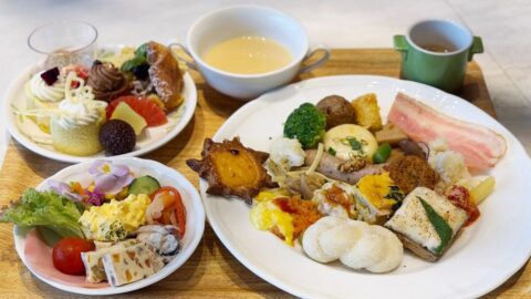 ディズニーシー｢4500円朝食｣貧乏主婦が震えた朝 | チェーン店最強のモーニングを探して | 東洋経済オンライン