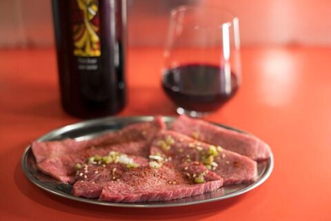 【学芸大学】オーダーは2回まで。それでも通いたくなる”注文”の多い焼肉店「だいごろう」の圧倒的な肉質