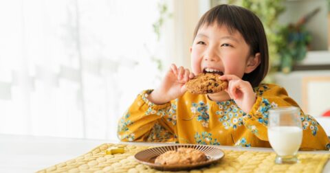 【林修の今知りたいでしょ！】出演で話題！ 60年超のデータで突き止めた…病気になりにくい人が食べている「おやつ」の正体〈再配信〉 – 10000人を60年間追跡調査してわかった健康な人の小さな習慣