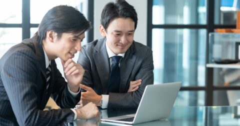 【部下が変わらないのは上司のせい】全国最下位を1年で1位にした男が断言する“組織が変わる上司”の条件 – スタートアップ芸人