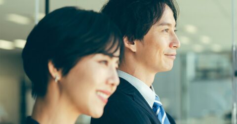 年収が高い会社ランキング2025【従業員の平均年齢30代・トップ5】2位キーエンス、年収大幅ダウンの1位は？ – 注目ランキング