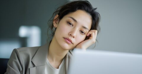 人が辞めてくチームのリーダーが「よく口にする言葉」・ワースト1 – チームプレーの天才