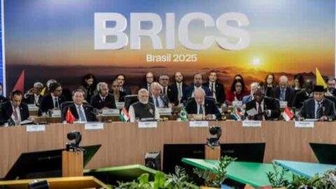 イラン戦争で世界の覇権はアメリカから中国へ。｢BRICSプラス｣に追い風の中､5月の米中会談でトランプは苦汁をなめる | 政治・経済・投資 | 東洋経済オンライン