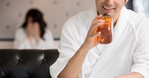 アルコール依存症になるリスクがとても高い「酒の飲み方」【和田秀樹医師が警告】 – ニュースな本