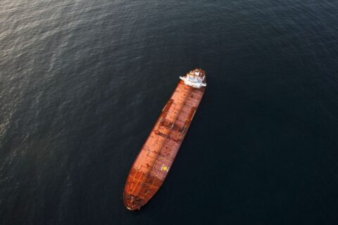 ペルシャ湾内の複数のタンカーがホルムズ海峡到達前にUターン､イランの開放宣言あっても混乱 | 政治・経済・投資 | 東洋経済オンライン
