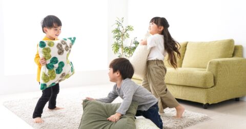 「友達とうまくやれる子・すぐもめる子」親が教えている“たった1つの差” – まいにちがたのしくなるおやくそく できるかな？