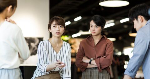 あなたの違和感は正しい。「空気が重い」職場の決定的な弱点 – 組織の違和感 結局、リーダーは何を変えればいいのか？