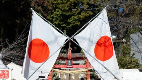 日本人の右傾化はウソ？ “日本の危機”に右派の動きが活発化も､世論はむしろ｢無関心｣の実態 | 政治・経済・投資 | 東洋経済オンライン