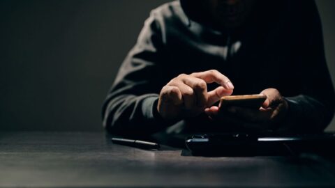 人間に欲がある限りどんな企業にも騙される隙がある…森功『地面師vs.地面師 詐欺師たちの騙し合い』