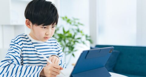 【塾講師が教える】「男の子の学力」を伸ばすために知っておきたい育て方 – 男の子の学力の伸ばし方