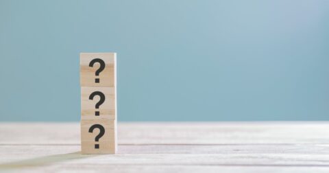 昇給したら、三流は「一気に生活レベルを上げる」。二流は「貯蓄に回す」。では一流は？ – JUST KEEP BUYING