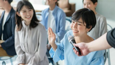 芸人はなぜ｢瞬時に的確な言葉｣が出てくるのか…その話術を身につける”1分でできる”トレーニング法 | キャリア・教育 | 東洋経済オンライン