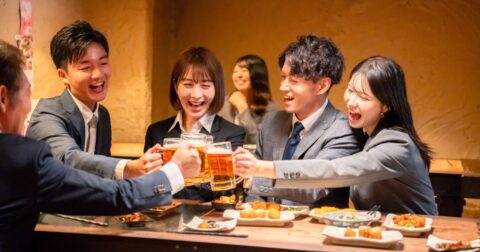 「やたらと飲み会に参加する人」が人生後半に失うもの・ワースト1 – 人生は期待ゼロがうまくいく