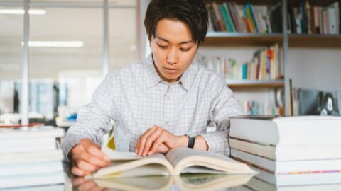 ｢自宅で過ごすGW｣｢久しぶりに本でも読もう！｣東大合格者が身につけた”読み方スキル”で｢文章をきちんと読める人｣になる | キャリア・教育 | 東洋経済オンライン