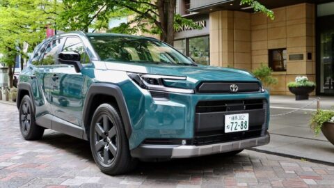 ｢クラウンセダン｣に迫る心地よさ！｢新型RAV4｣の使いやすいパッケージとスムーズな走りに驚嘆 | ライフ | 東洋経済オンライン
