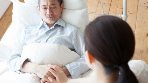 ｢延命処置or緩和ケアor何もしない｣　大切な人の最期を穏やかに見送るために…必要な《心構えと処置法》　 | ライフ | 東洋経済オンライン