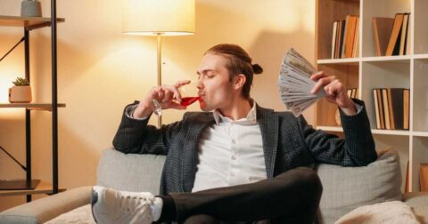 「お金は多いほどいい」は本当か？ 超お金持ちに襲いかかる、末恐ろしい4大リスクとは？ – THE WEALTH LADDER 富の階段
