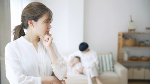 ｢なんで私ばっかり…｣｢ダラダラしてる夫が許せない｣…夫にイライラし続けた共働き妻が気づいた”頑張りすぎの罠” | キャリア・教育 | 東洋経済オンライン