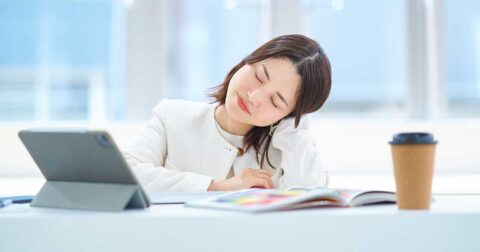 【精神科医Tomyが教える】こんなに頑張っているのに…自己肯定感がどんどん下がる人がやりがちなNG習慣とは？ – 精神科医Tomyが教える　１秒で不安が吹き飛ぶ言葉