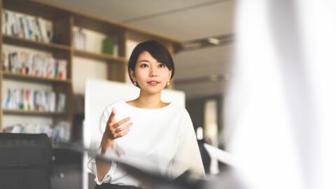 『宇宙兄弟』を支えた編集者が子育てで気づいた､｢グサッとくるアドバイスより相手に届く言葉の伝え方｣とは | ライフ | 東洋経済オンライン