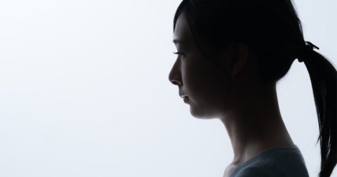 被害者の女性が逮捕されるリスクも…新手のヤミ金「ひととき融資」が罰しづらいワケ – News&Analysis