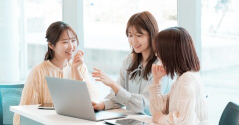 【盲点】「人間関係で消耗する人」が見落としていること・ベスト1 – 人生は気づかぬうちにすぎるから。「自分第一」で生きるための時間術