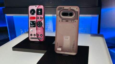 いったんフラッグシップを捨てたスマホメーカーNothing､普及価格帯に全振りしてブランドを作り直す戦略の成否 | ビジネス | 東洋経済オンライン