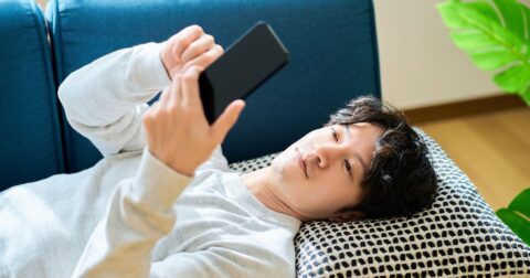 【デフォルト設定では97％スマホ依存に】絶対オフにすべき設定・ベスト1 – 脱スマホ術