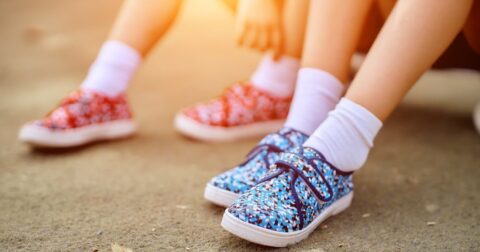 【外出先で差がつく】「育ちがいい人」の親が「徹底させていた」たった1つのこと – まいにちがたのしくなるおやくそく できるかな？