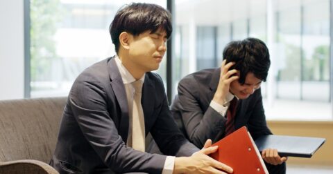 「感情に振り回されるリーダー」が手放すべきたった一つの思い込み – なぜ、あなたのチームは疲れているのか？