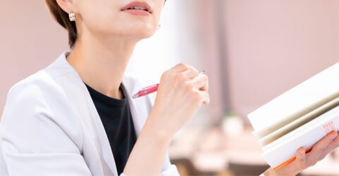 勉強ごぶさたの40～50代におすすめ？「コスパのいい資格」にすがりつく人の〈致命的な勘違い〉 – もう悩まない！職場・未解決問題