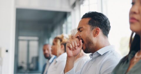 今すぐ降格させたほうがいい管理職・ワースト1 – リーダーの仮面