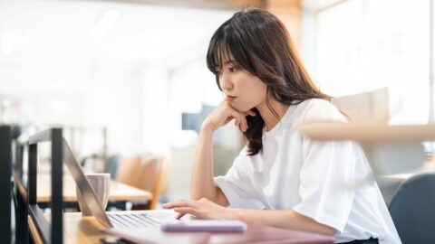 空前の株高――その後にやってくる暴落。｢私でも儲かるかも｣と軽い気持ちで手を出した結果陥った投資初心者の罠 | キャリア・教育 | 東洋経済オンライン
