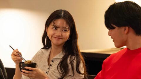｢チューしたら嫌？｣モテ女の駆け引きが裏目に…恋愛強者だから結婚できるとは限らない”結婚相手選び”の難しさ | ライフ | 東洋経済オンライン