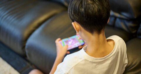 「またYouTube？」と叱る前に、親が見るべき履歴の中身 – 「算数力」は小3までに育てなさい