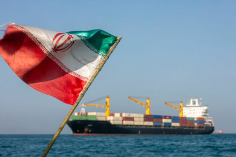 トランプ米大統領｢和平合意は成立に近づいている｣と強調…イラン一部メディアはこの主張に懐疑的な姿勢 | 政治・経済・投資 | 東洋経済オンライン