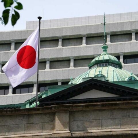 長期金利はなぜ｢29年ぶりの高水準｣まで急騰したのか？ 日銀の金融政策正常化だけが原因ではない｢国債価格下落｣の全貌 | 政治・経済・投資 | 東洋経済オンライン