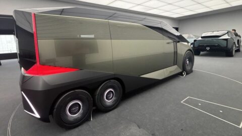 ｢6輪のレクサス｣実現なるか？可能性を感じる｢トヨタテクニカルセンター下山｣の実態 | ビジネス | 東洋経済オンライン