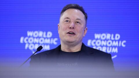 世界一の富豪が1日60回も投稿する異常事態…イーロン･マスク大衆を巻き込む心理操作テクニック | ライフ | 東洋経済オンライン