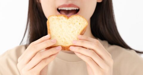 知らずに食べすぎる原因に？ 1日500キロカロリー多く食べてしまう「食事の落とし穴」 – 体力がすべて