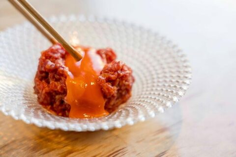 【渋谷・百軒店】豚焼肉から始まった「新井屋」が渋谷屈指の人気焼肉店になるまで