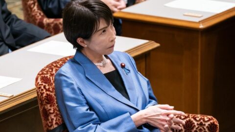 高市首相｢笑顔が消えた瞬間｣に不信感が爆発するワケ…｢”ネガキャン動画”問題｣が浮き彫りにした《知識バイアス》の恐怖 | ライフ | 東洋経済オンライン