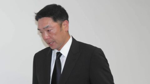 巨人･阿部前監督｢即辞任｣が騒動を長引かせた｢善意のパラドックス｣という皮肉…13万人が署名も《復帰は困難》なワケ | ライフ | 東洋経済オンライン