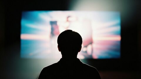 ファンに望まれない｢漫画の実写映画化｣なぜ続く？　炎上してもビジネスとして成立する”納得の背景” | ライフ | 東洋経済オンライン