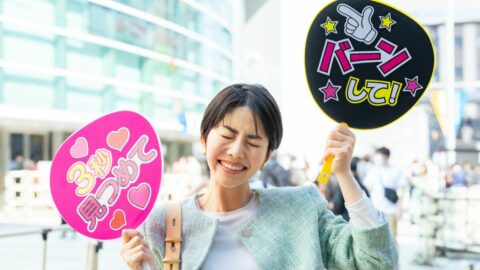 ｢この後悔は一生残る｣　日中関係は冷え込むが…活動終了迫る《嵐》が中国でも”熱烈に支持”される背景 | ライフ | 東洋経済オンライン