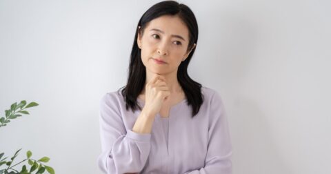 【精神科医が教える】「グサッとくる…」親の顔色をうかがう大人が、今すぐやめるべきNG行動とは？ – 精神科医Tomyが教える　１秒で不安が吹き飛ぶ言葉