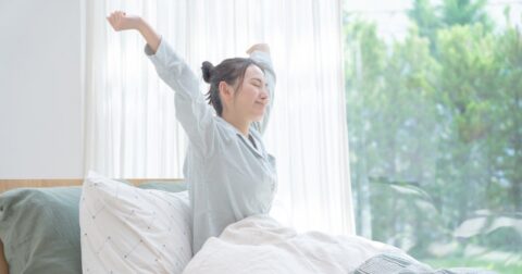 【医者が教える】「寝だめしたのに疲れが取れない…」“起きる時間”が関係する理由 – 体力がすべて