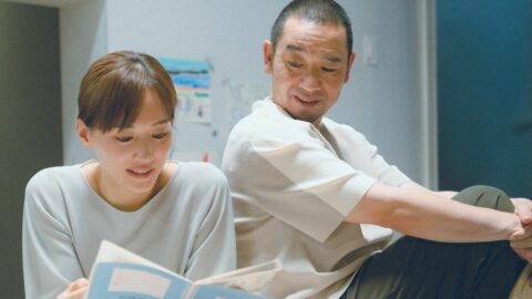 ｢”家”と”風景”は4人目の主人公｣ 是枝裕和監督が明かす…映画『箱の中の羊』ロケ地に《鎌倉の一軒家》が選ばれた理由 | ライフ | 東洋経済オンライン