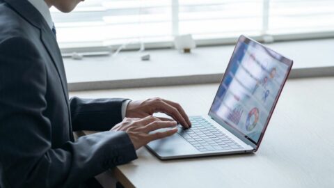 〈AIの成果物への評価〉若者｢100点満点｣､上司｢何か足りない｣――価値観ギャップの背景にあるものとは | キャリア・教育 | 東洋経済オンライン